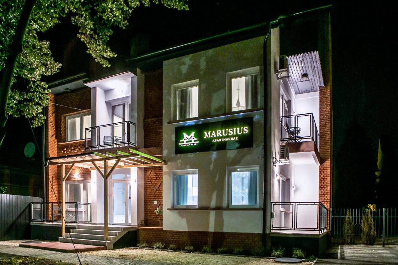 Appartamento Marusius Apartmanház Makó Esterno foto